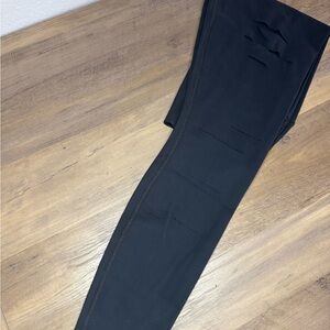 ALO Yoga Women's Black Distressed Leggings